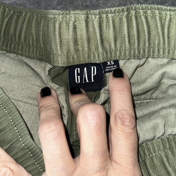 Gap Men’s 7" Easy Shorts With E-Waist, Desert Cactus - Picture 6 of 13